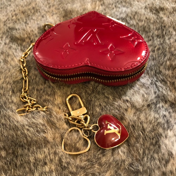 Authentic Louis Vuitton heart ❤️ coin purse - Picture 4 of 8